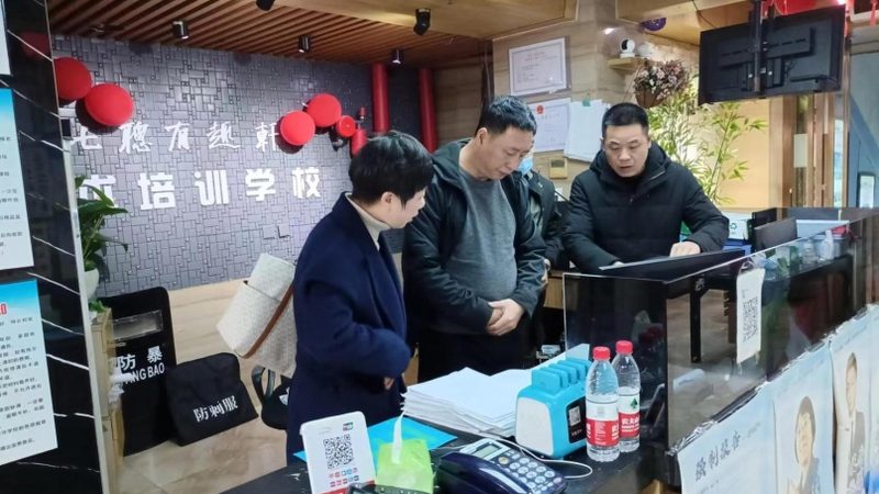 根据我国相关规定，自考本科申请学位证的时间限制如下：