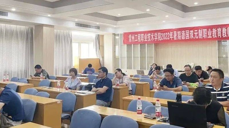 少儿编程教材，价格背后的考量因素